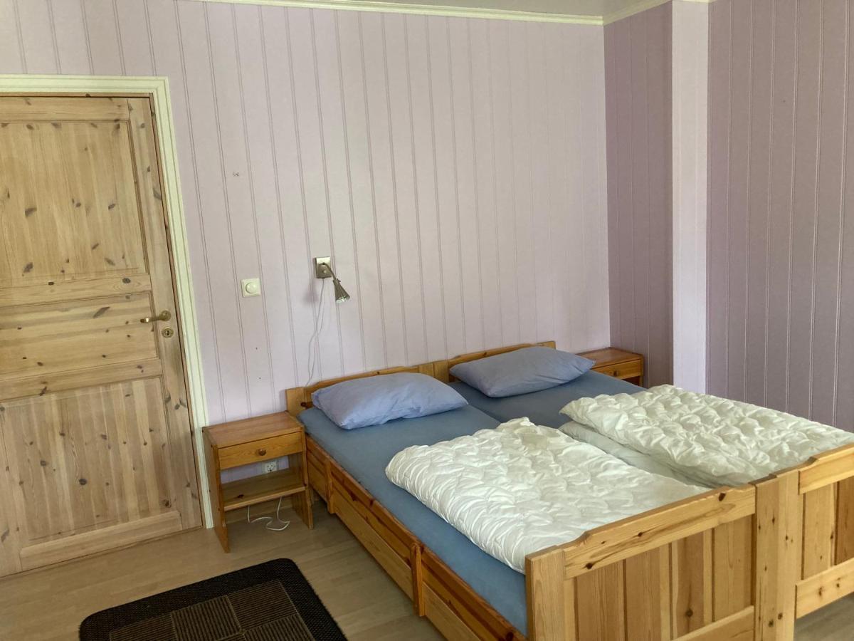 Roste Hyttetun Og Camping Os (Hedmark) エクステリア 写真