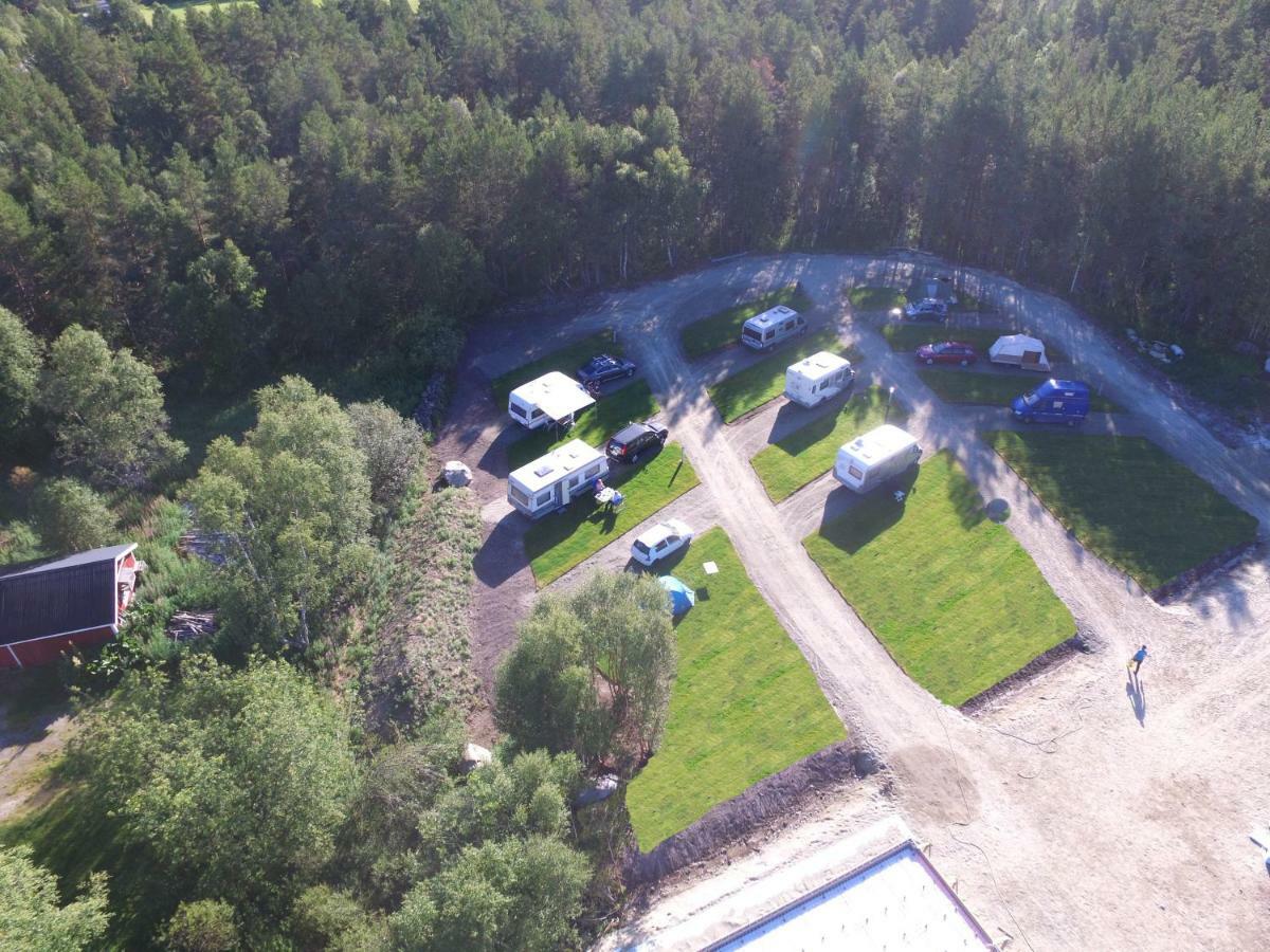 Roste Hyttetun Og Camping Os (Hedmark) エクステリア 写真