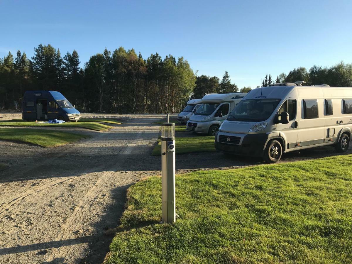 Roste Hyttetun Og Camping Os (Hedmark) エクステリア 写真